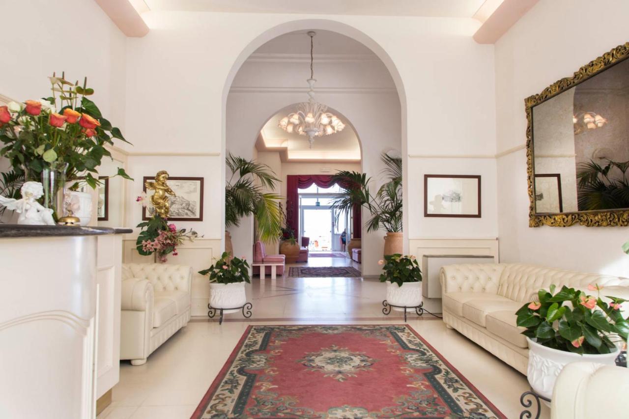 Hotel Lido Rimini Exterior photo